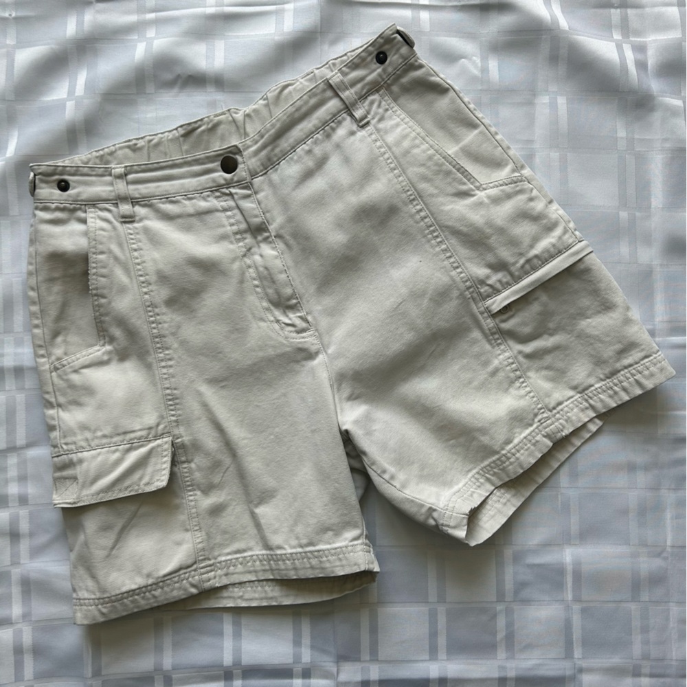 Woolrich Vintage High Rise Light Cream Cargo Shorts